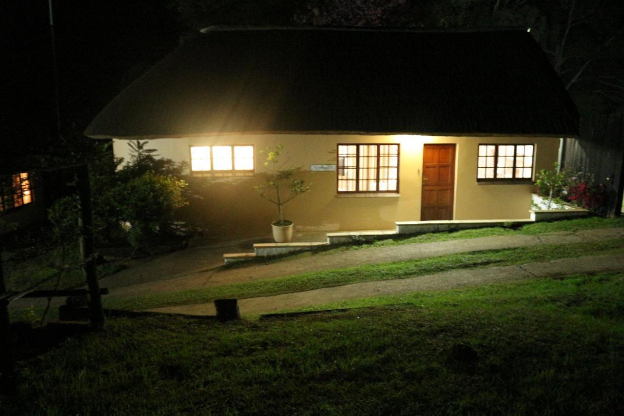 Little Milton, 10 Patrick Guildbridge Road Off The R103 Rosetta Bed & Breakfast Nottingham Road Exterior photo