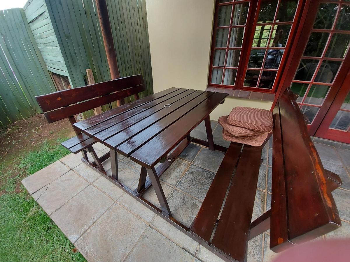 Little Milton, 10 Patrick Guildbridge Road Off The R103 Rosetta Bed & Breakfast Nottingham Road Exterior photo