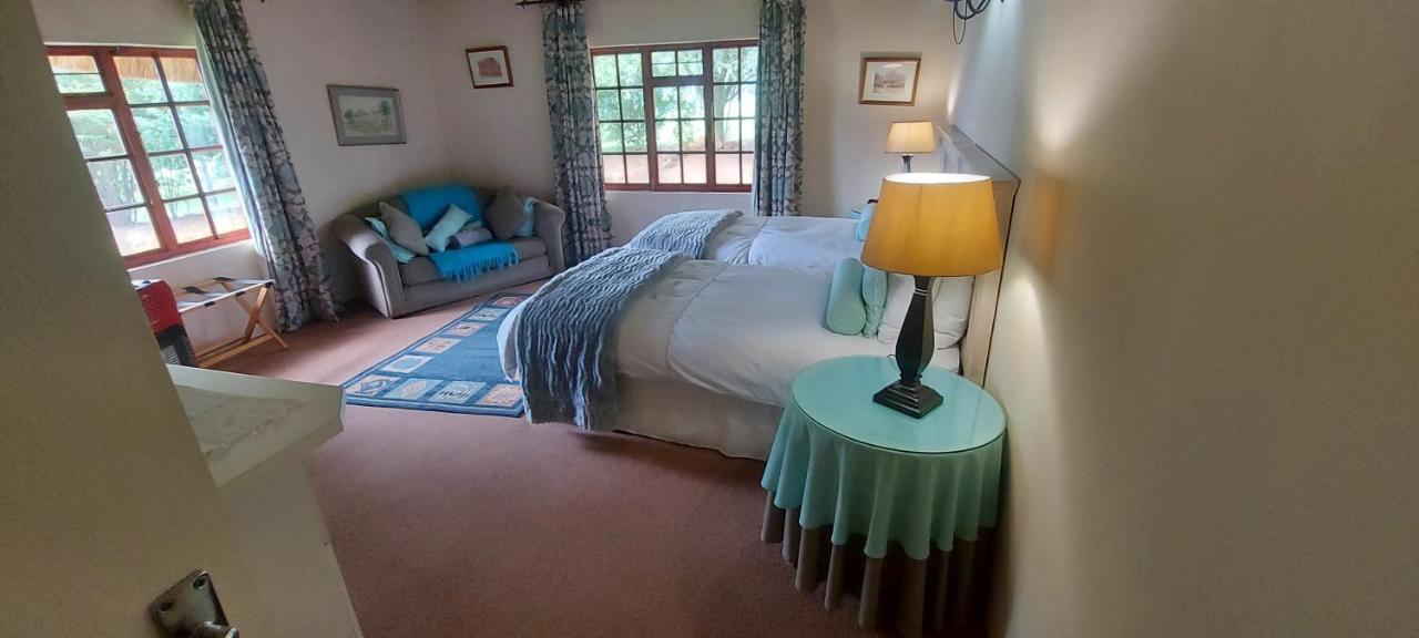 Little Milton, 10 Patrick Guildbridge Road Off The R103 Rosetta Bed & Breakfast Nottingham Road Exterior photo